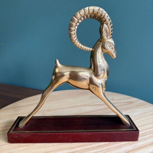 Vintage Brass Ibex Ram Hollywood Regency MCM Desk Decor Inlaid Wood Base - Picture 6 of 10